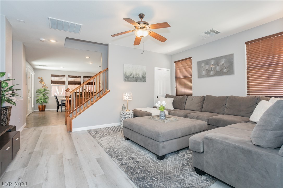 11183 Ranch Valley Street Las Vegas, NV 89179 - Photo 3 of 38 Gallery Image 3