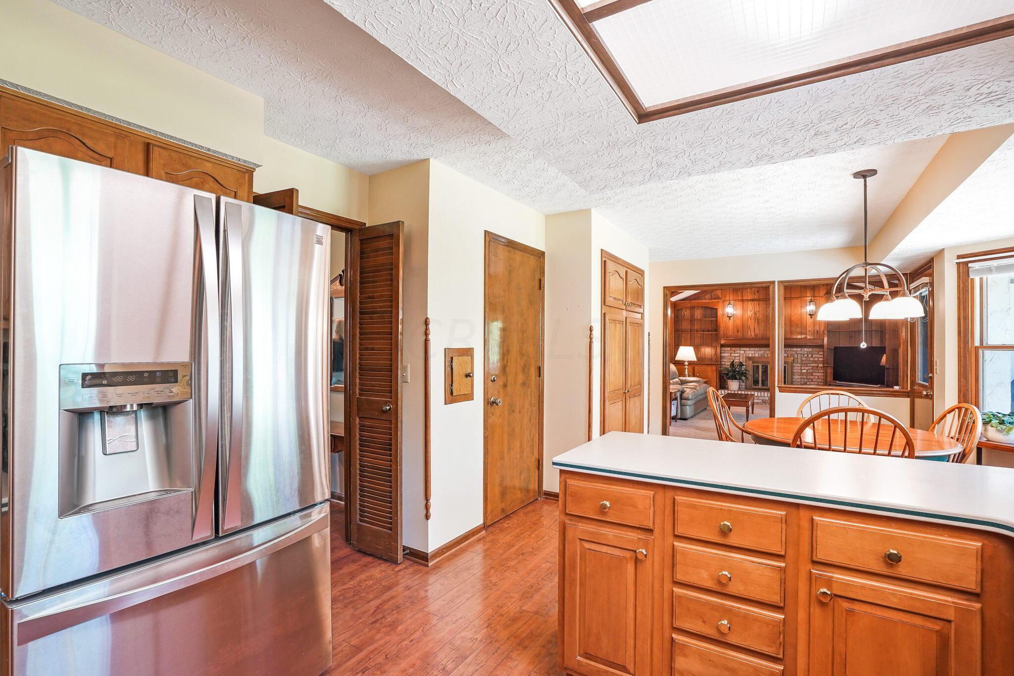 1180 Chatham Ridge Road Westerville, OH 43081 - Photo 21 of 69 Large kitchen with lots of cabinet space