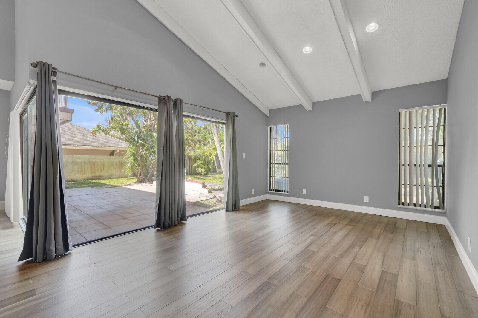 6599 Pond Apple Road Boca Raton, FL 33433 - Photo 21 of 32 Living Room