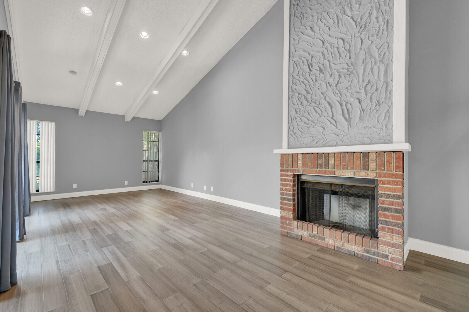 6599 Pond Apple Road Boca Raton, FL 33433 - Photo 25 of 32 Living Room