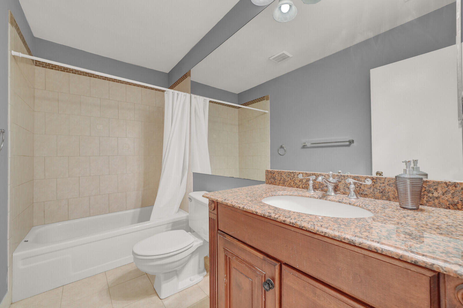 6599 Pond Apple Road Boca Raton, FL 33433 - Photo 29 of 32 Second Bathroom