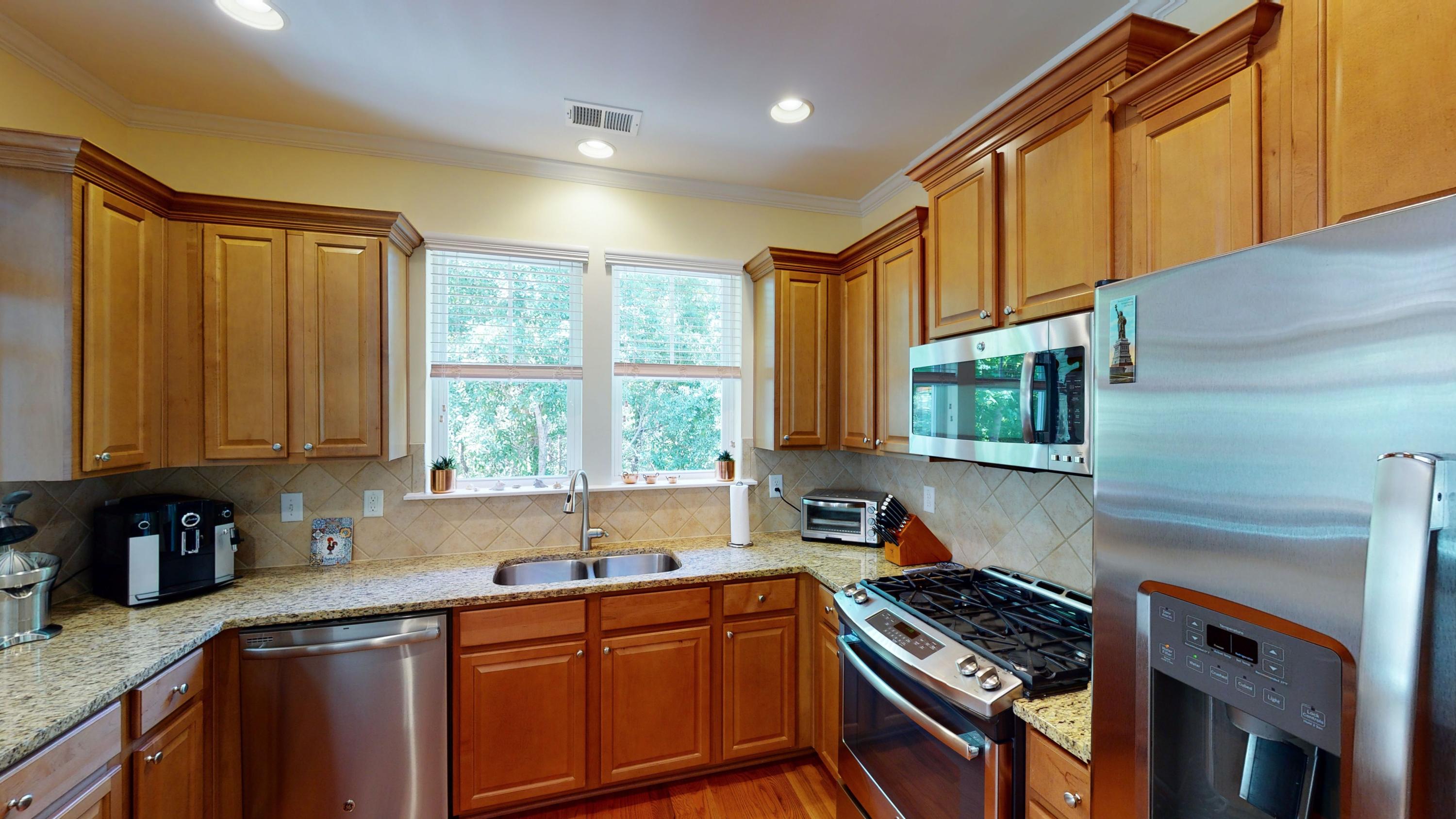 1229 Dingle Road Mount Pleasant, SC 29466 - Photo 14 of 27 DD 22