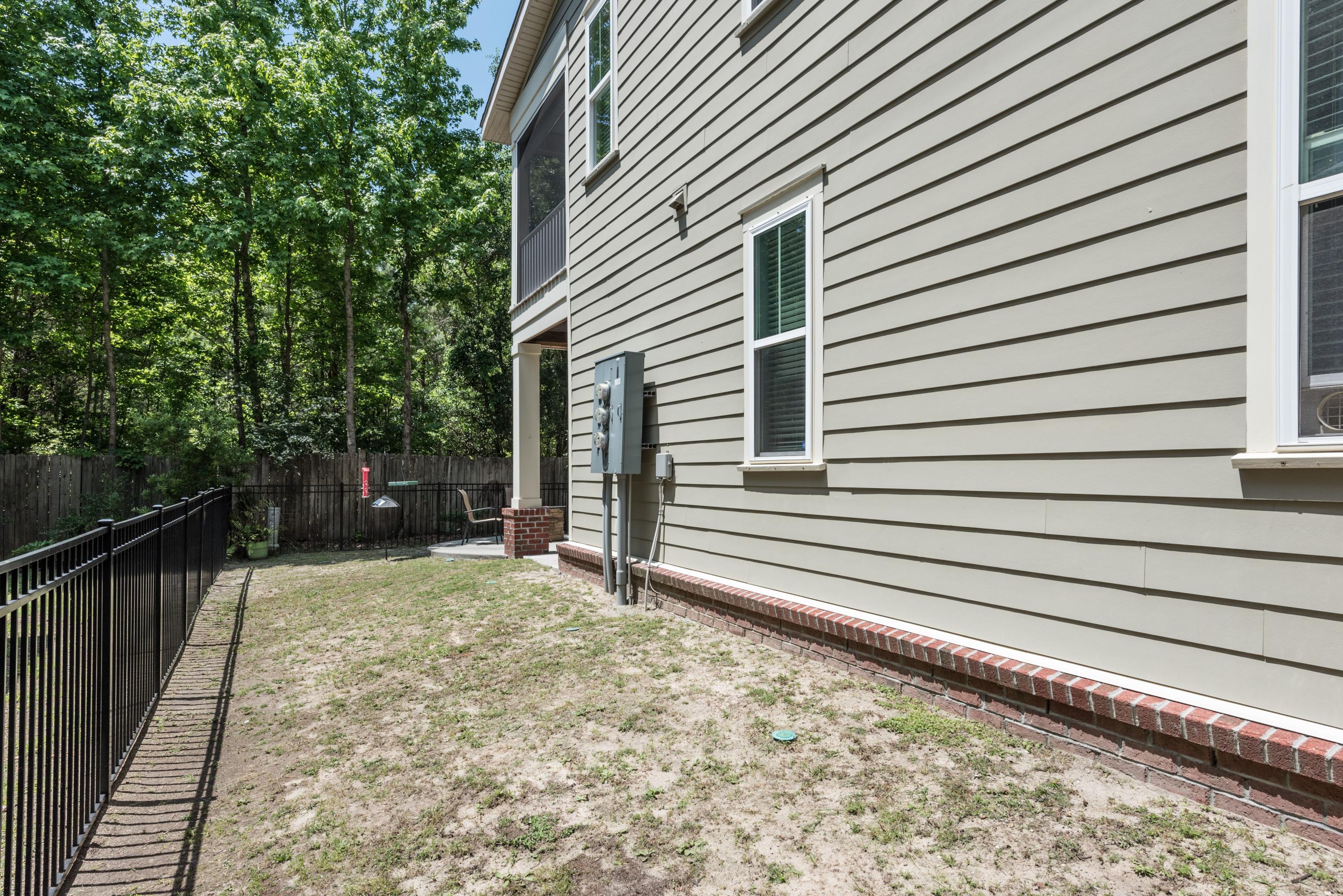 1229 Dingle Road Mount Pleasant, SC 29466 - Photo 6 of 27 DD 5