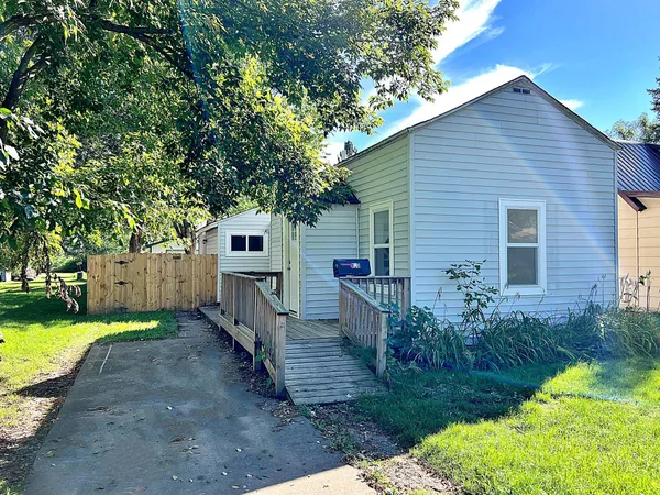 $184,000 | 123 3rd Street Northeast, Aitkin, MN 56431