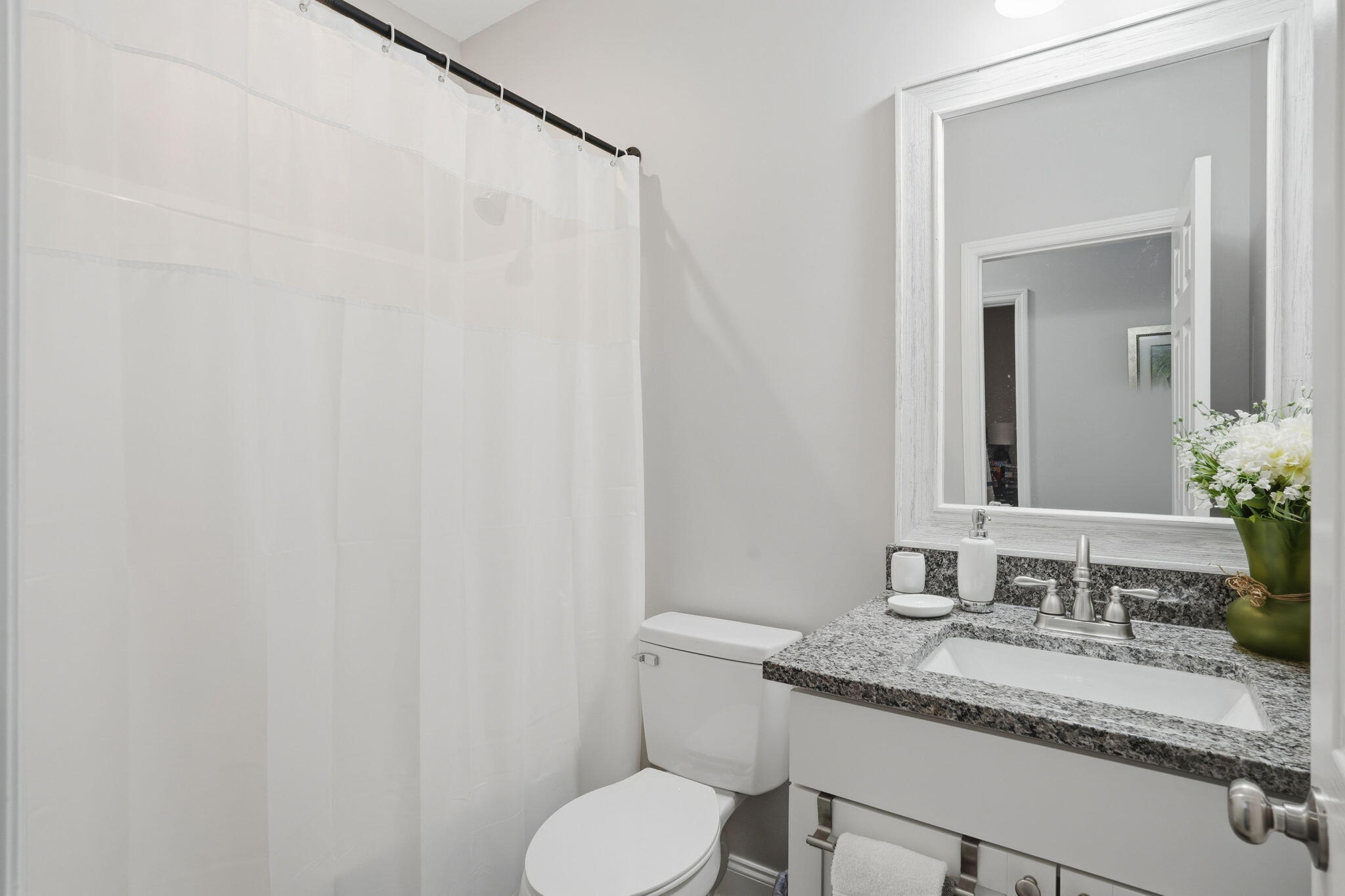 301 David Street St. George, SC 29477 - Photo 25 of 28 Full Bathroom