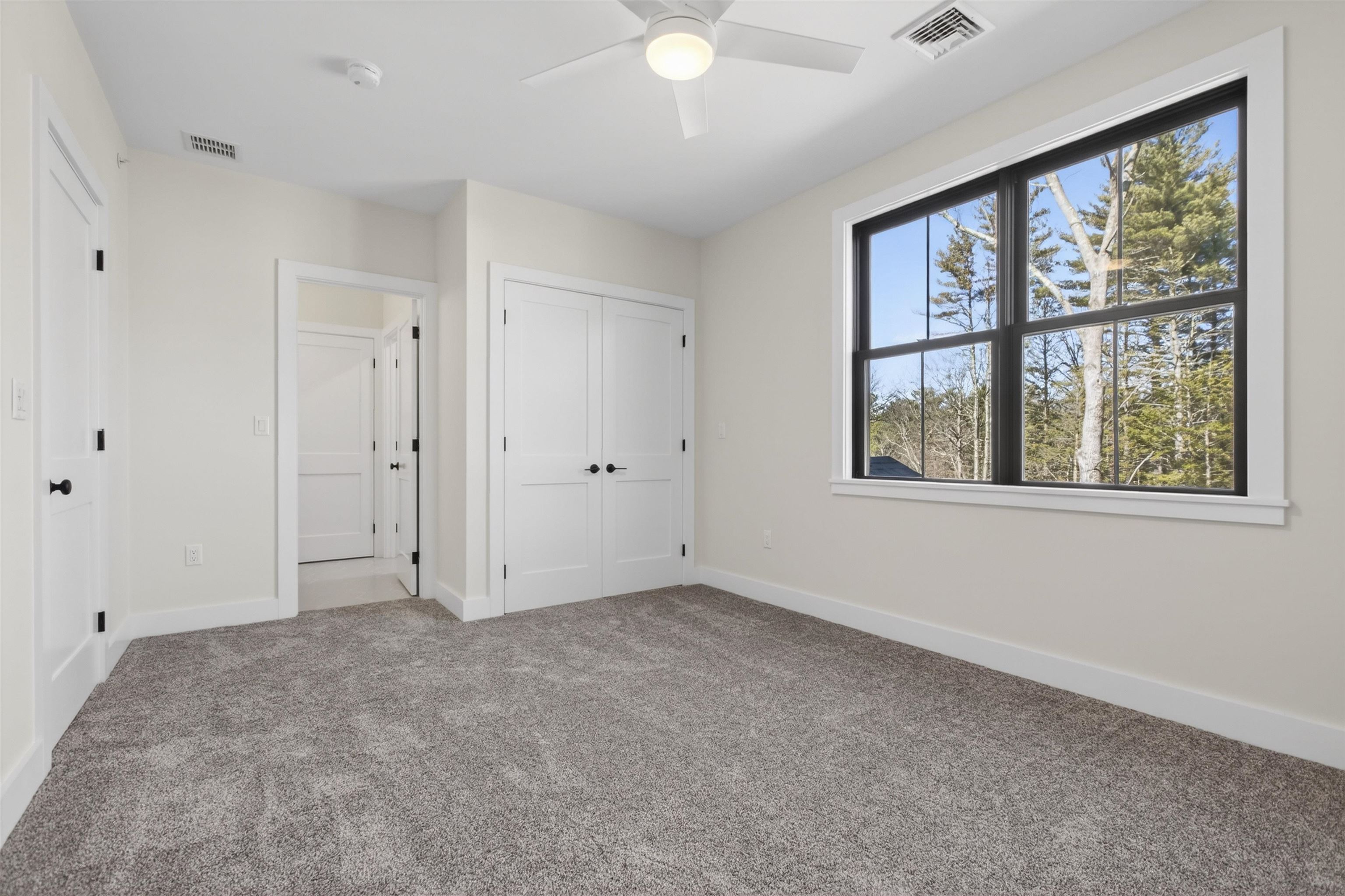 17 Newbury Road Pelham, NH 03076 - Photo 41 of 44
