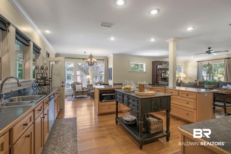 7 Confederate Point Daphne, AL 36527 - Photo 14 of 48 Open kitchen