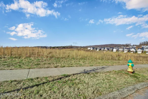 $114,900 | 111 Hollyberry Road, Oak Ridge, TN 37830