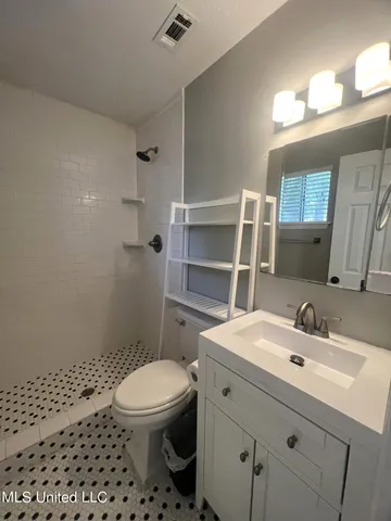 $1,475 | 672 Orchard Drive, D'Iberville, MS 39540