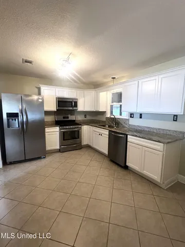 $1,475 | 672 Orchard Drive, D'Iberville, MS 39540