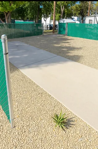 $745 | 3350 Auburn Boulevard, Sacramento, CA 95821