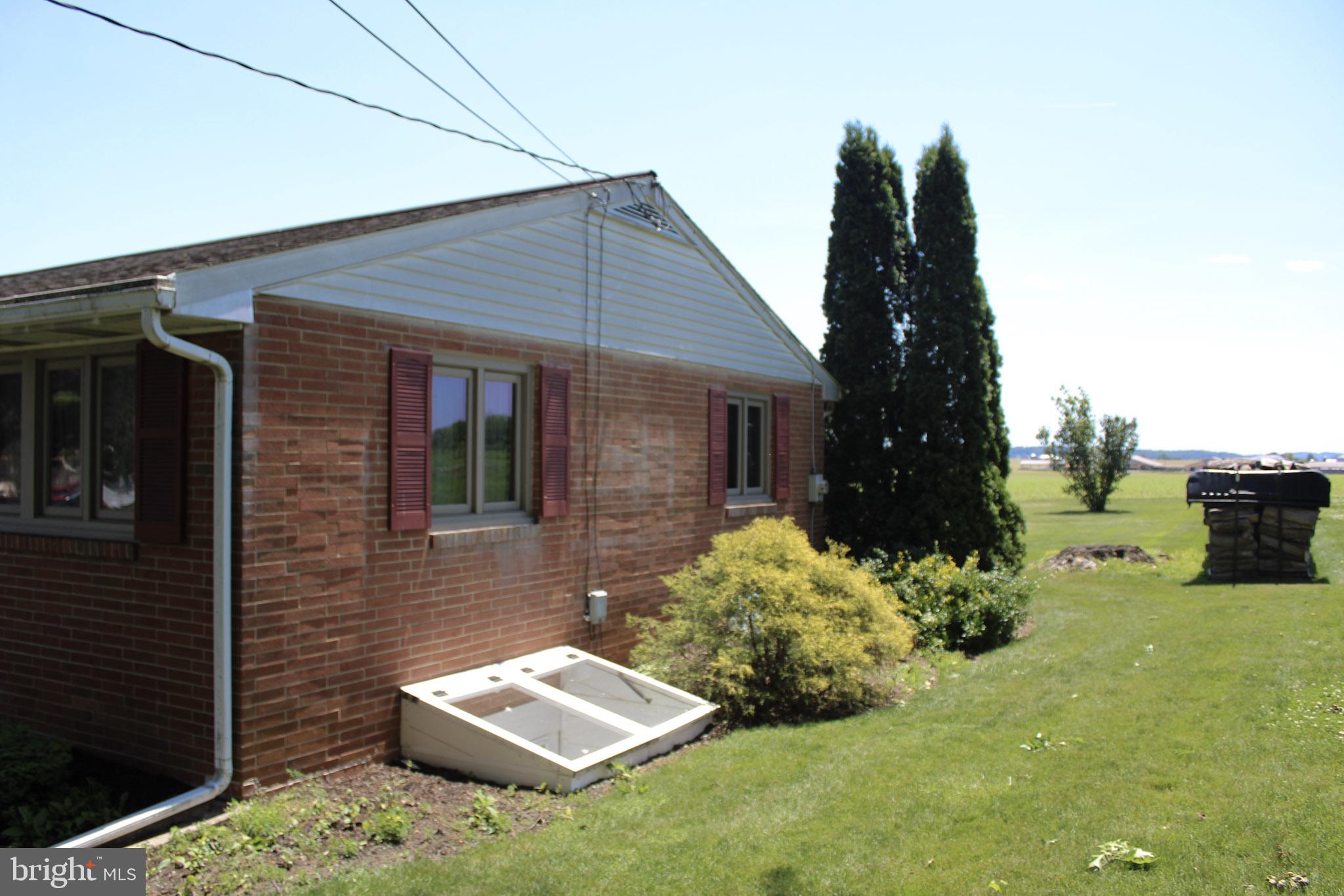 1088 Donegal Springs Road Mount Joy, PA 17552 - Photo 7 of 38 R side