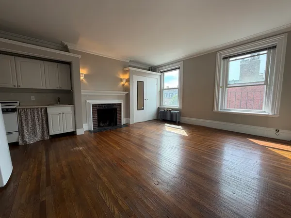 $2,400 | 98 Charles Street, Unit 12A, Boston, MA 02114