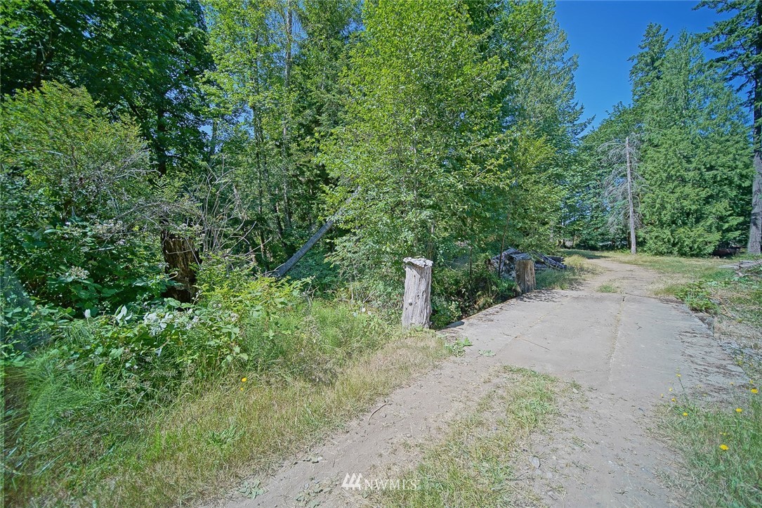 4860 Southeast Hovgaard Road Olalla, WA 98367 - Photo 11 of 40 Gallery Image 11