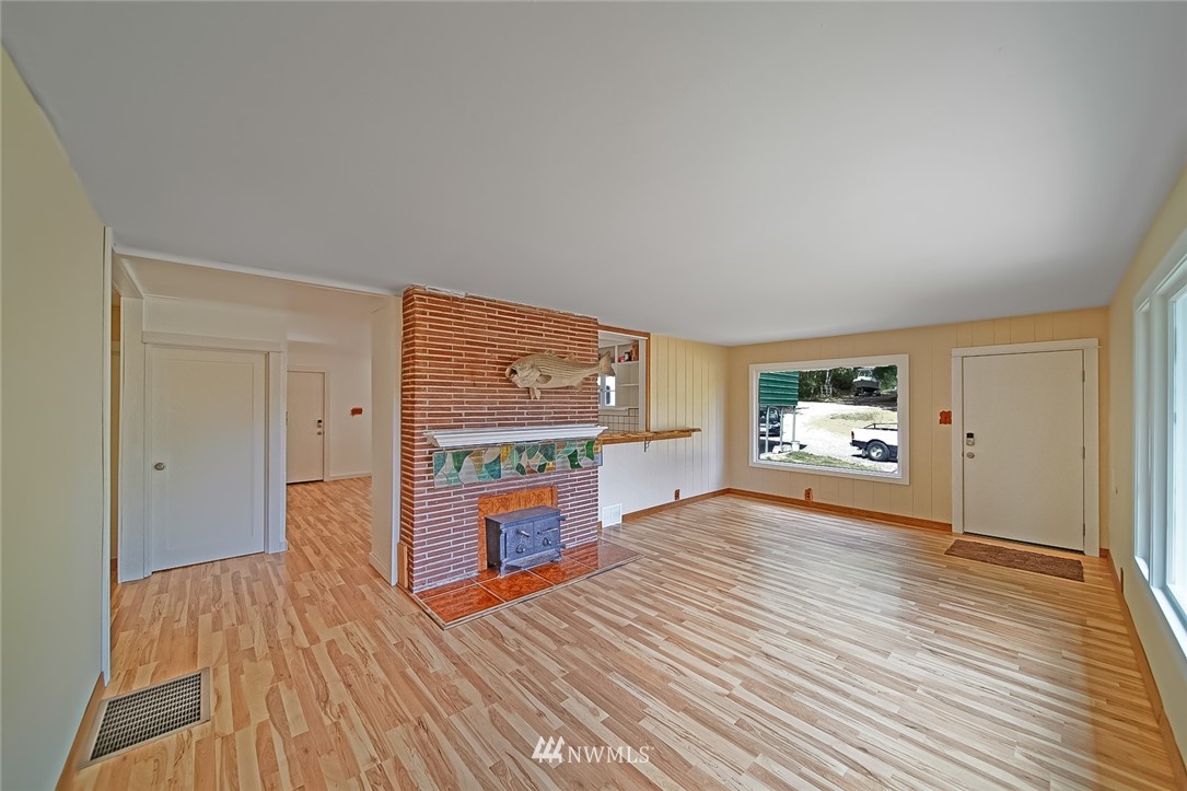 4860 Southeast Hovgaard Road Olalla, WA 98367 - Photo 19 of 40 Gallery Image 19