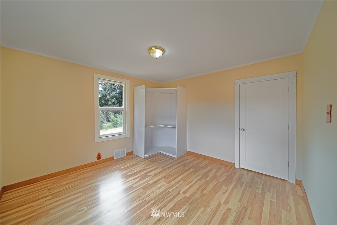 4860 Southeast Hovgaard Road Olalla, WA 98367 - Photo 29 of 40 Gallery Image 29
