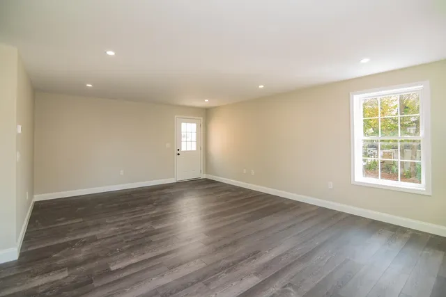 $3,500 | 575 Hall Street, Manchester, NH 03104