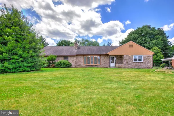 $495,000 | 74 Church, Ephrata, PA 17522