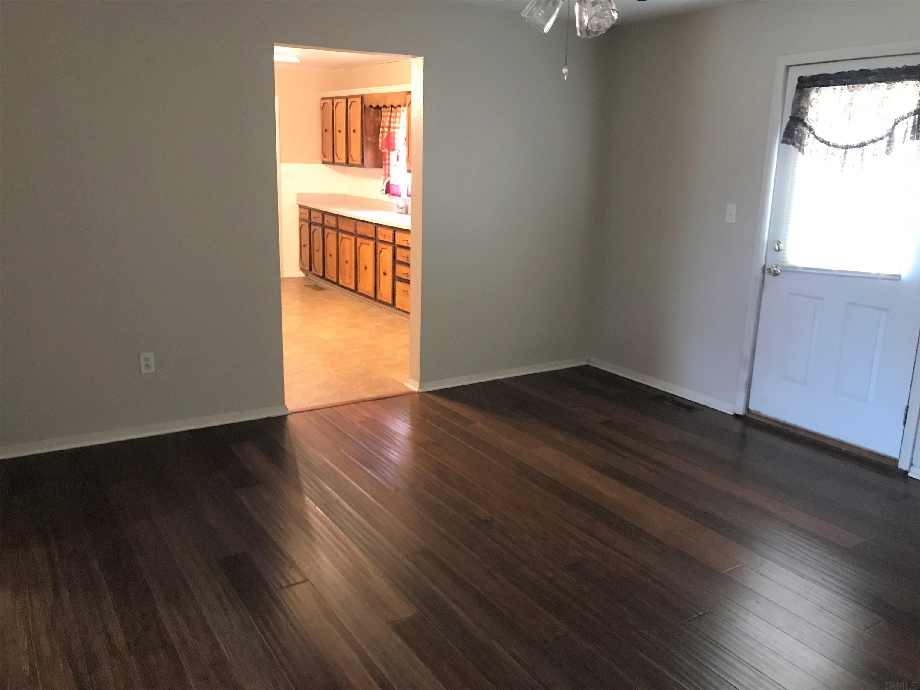 2158 South Sievers Road Vincennes, IN 47591 - Photo 12 of 29 Gallery Image 12
