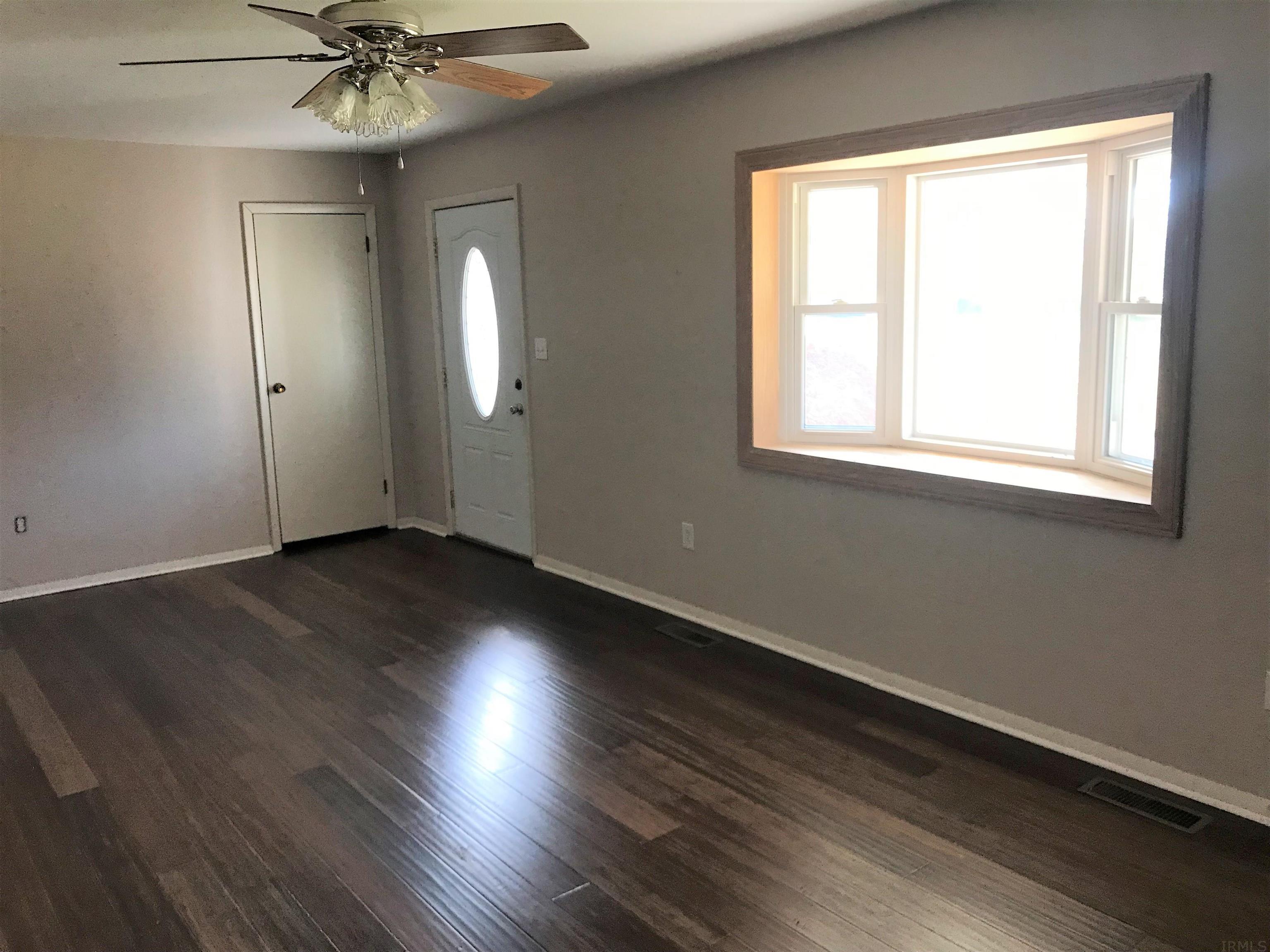 2158 South Sievers Road Vincennes, IN 47591 - Photo 16 of 29 Gallery Image 16