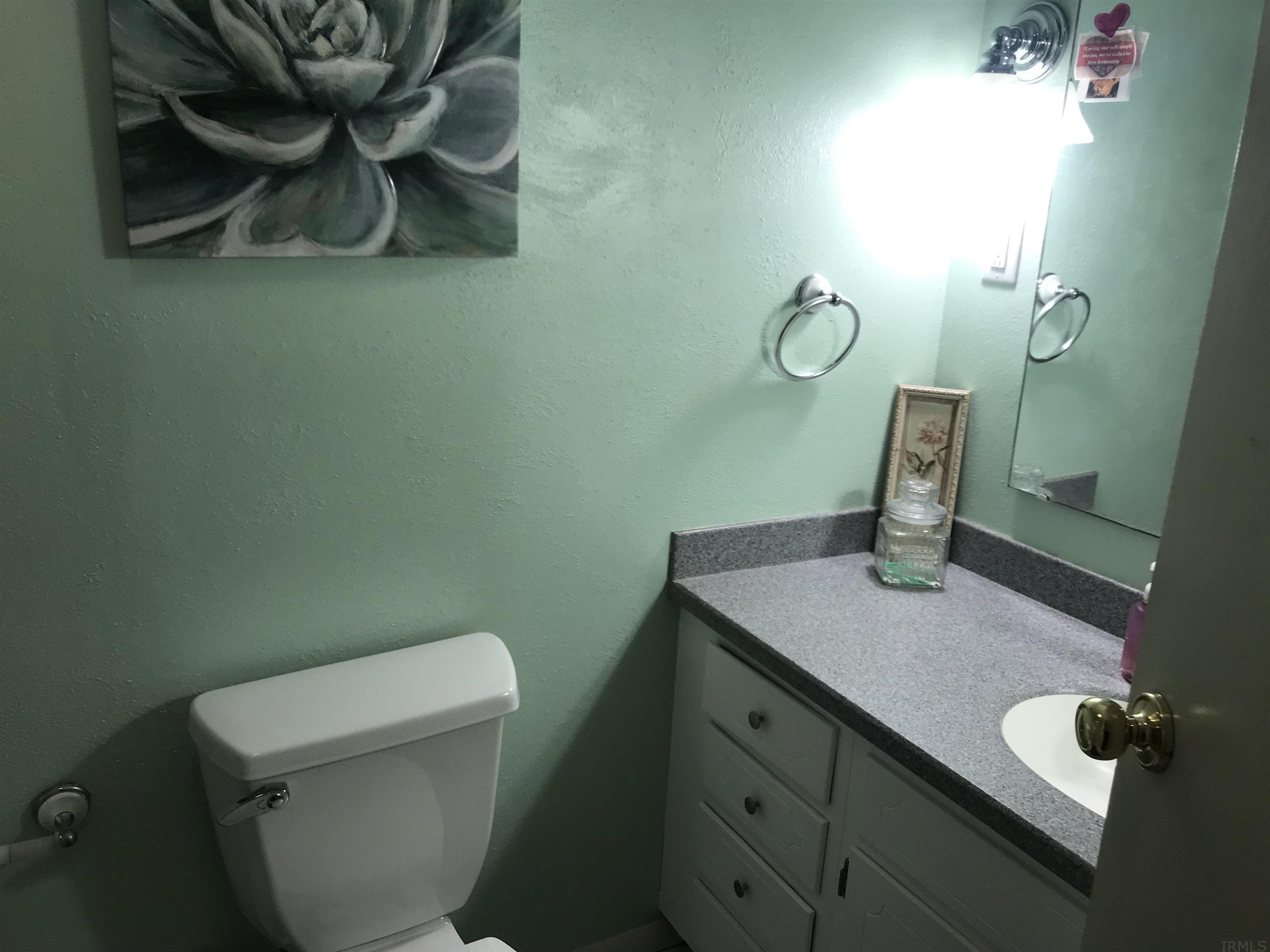 2158 South Sievers Road Vincennes, IN 47591 - Photo 23 of 29 Gallery Image 23