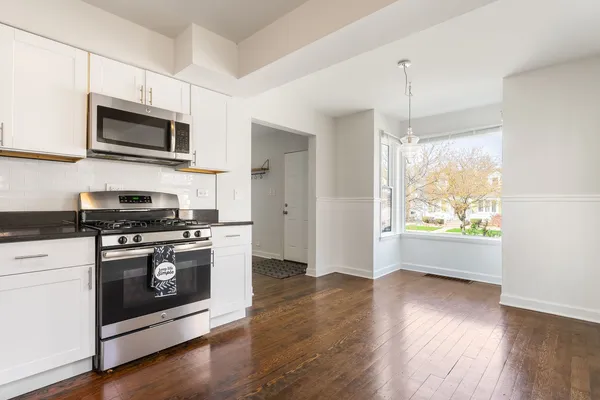 $380,500 | 10619 South Sawyer Avenue, Chicago, IL 60655