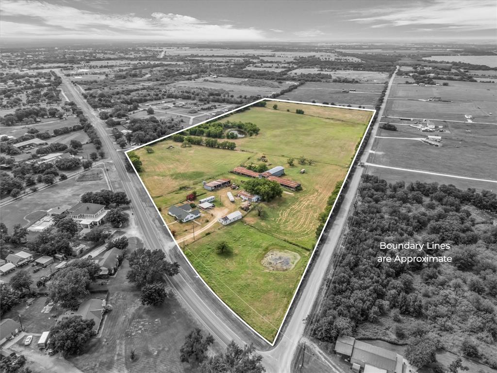15288 Old China Spring Road China Spring, TX 76633 - Photo 2 of 40 a view of a swimming pool