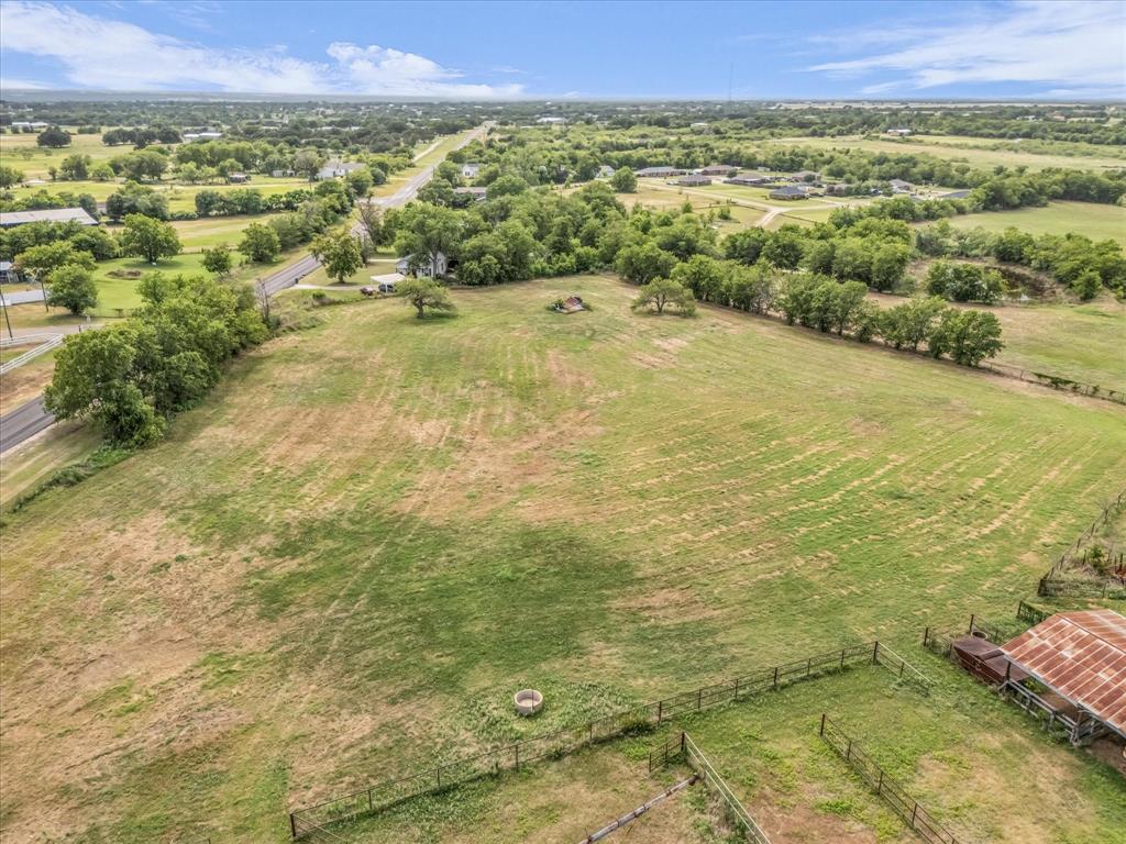 15288 Old China Spring Road China Spring, TX 76633 - Photo 36 of 40 a view of an ocean