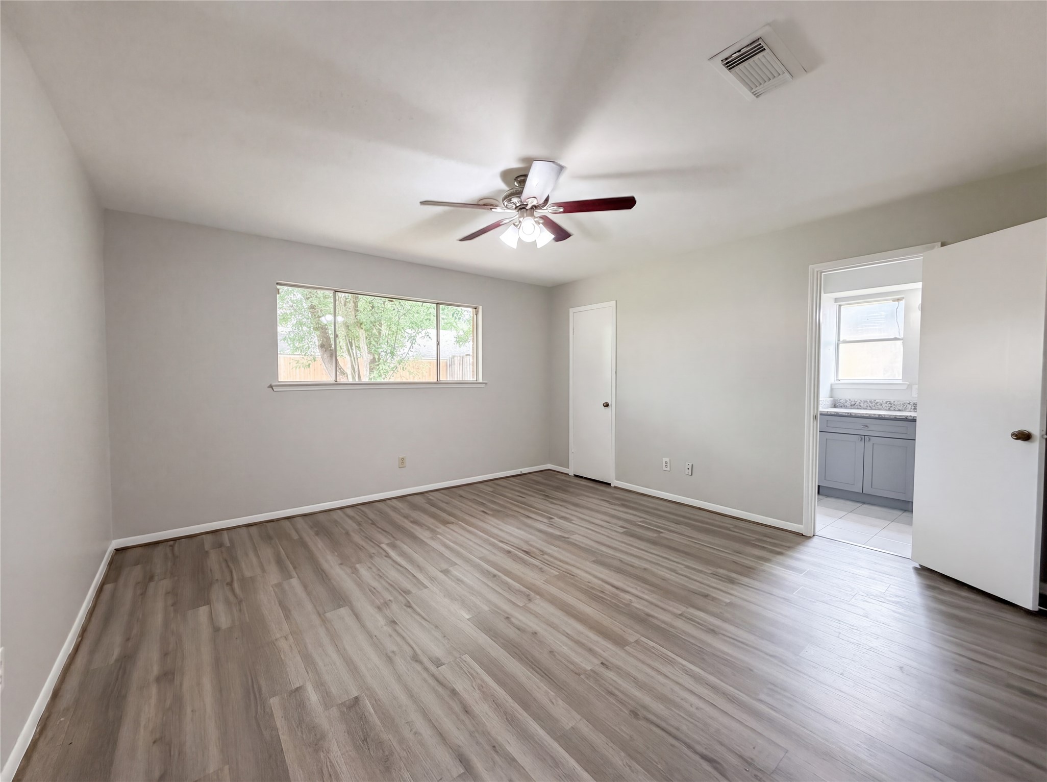 9606 Ballin David Drive Spring, TX 77379 - Photo 4 of 19