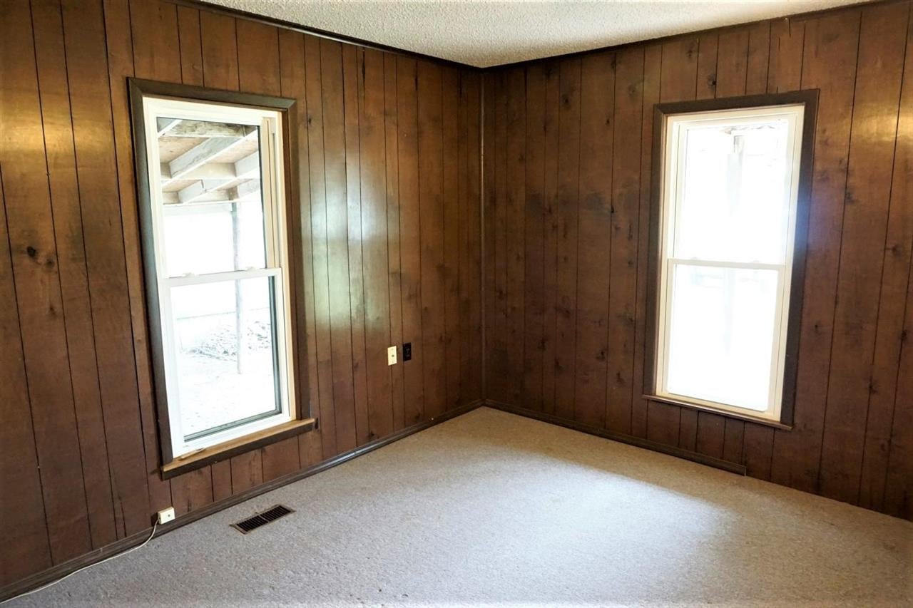 227 Cedar Street Perry, OK 73077 - Photo 13 of 27 Gallery Image 13