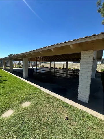 a view of building with outdoor space