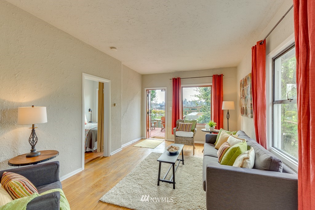 3516 Carr Place North Seattle, WA 98103 - Photo 16 of 25