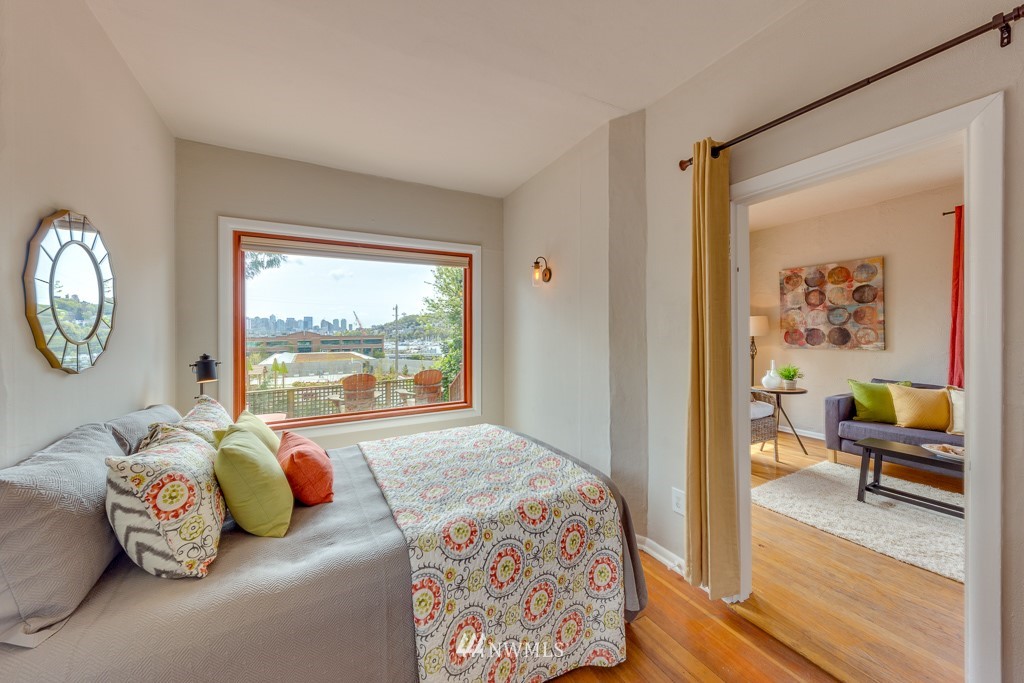 3516 Carr Place North Seattle, WA 98103 - Photo 21 of 25