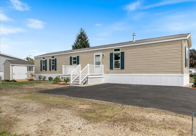 $270,000 | 84 Caddy Drive, Salem, NH 03079