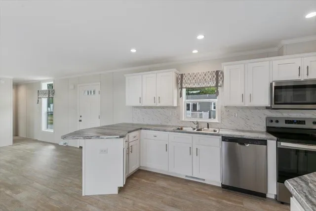 $270,000 | 84 Caddy Drive, Salem, NH 03079