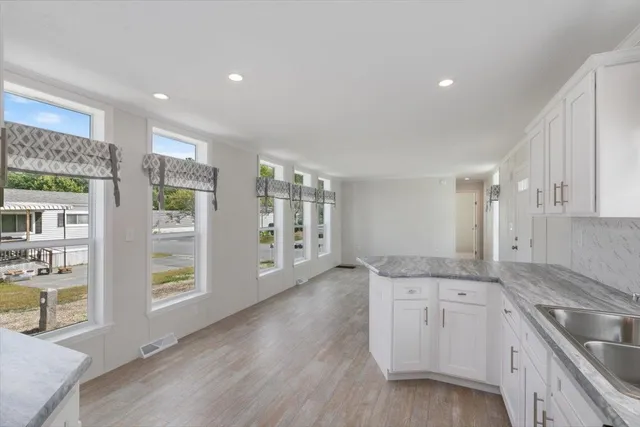 $270,000 | 84 Caddy Drive, Salem, NH 03079