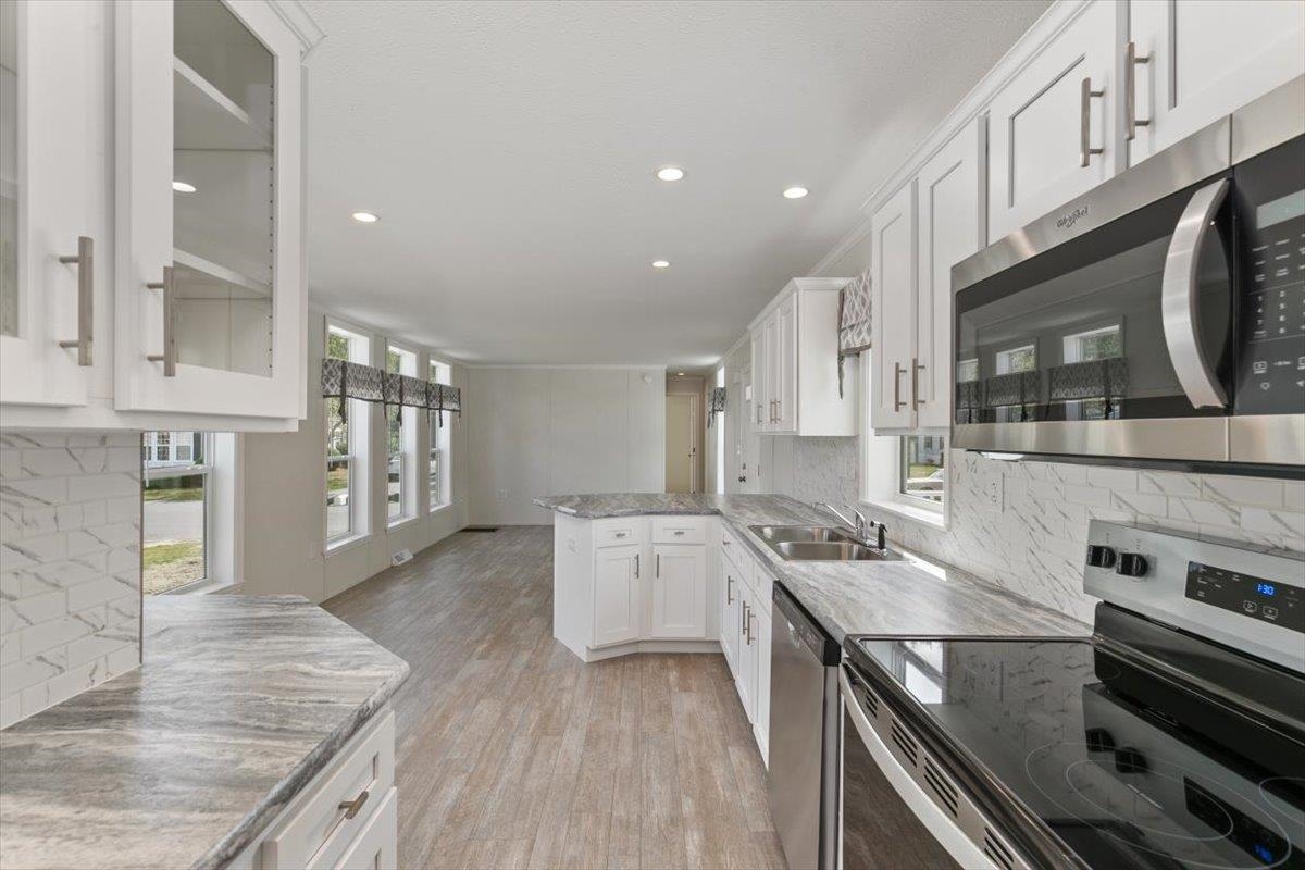 84 Caddy Drive Salem, NH 03079 - Photo 15 of 20