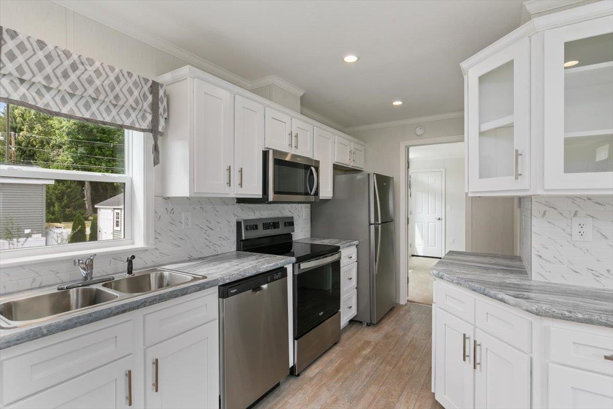 84 Caddy Drive Salem, NH 03079 - Photo 17 of 20