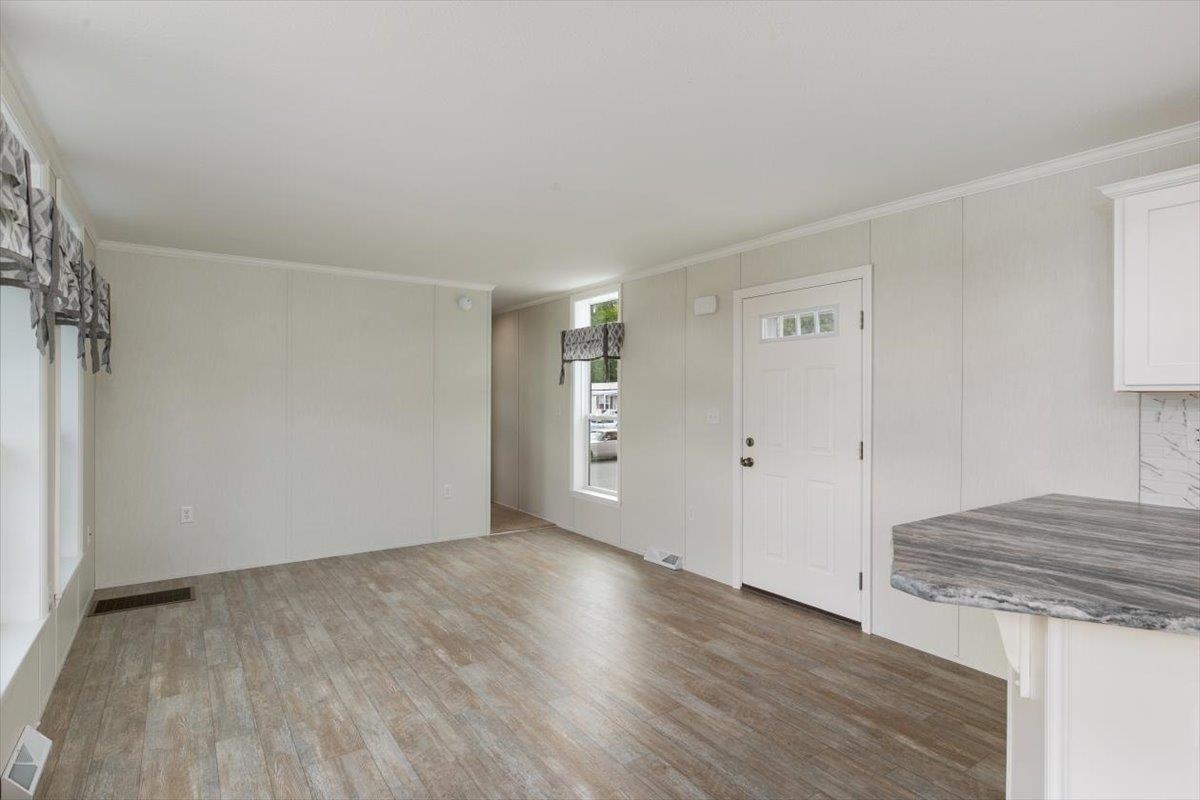 84 Caddy Drive Salem, NH 03079 - Photo 9 of 20