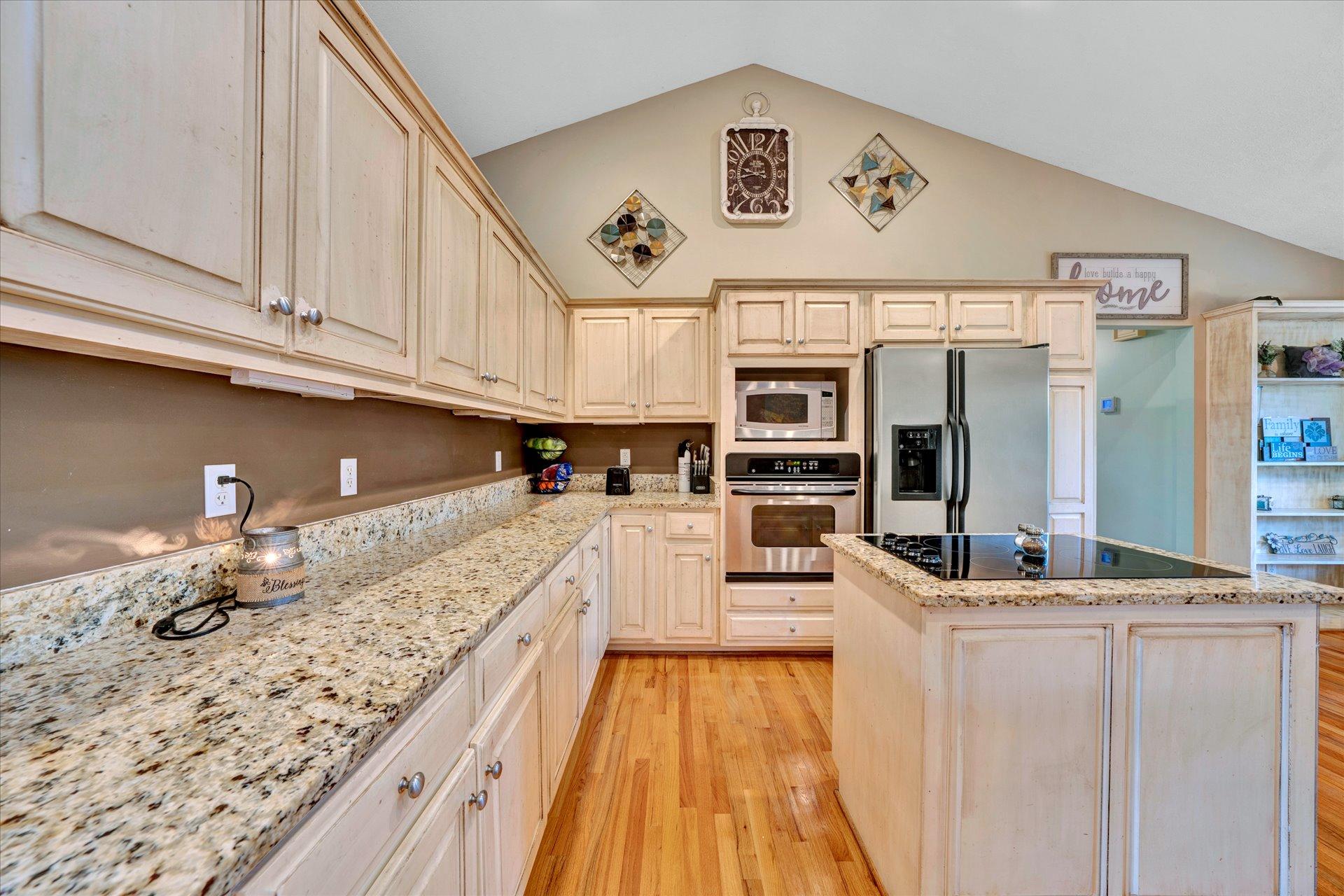 1305 Farm View Road Glade Hill, VA 24092 - Photo 12 of 43 12-DSC00016
