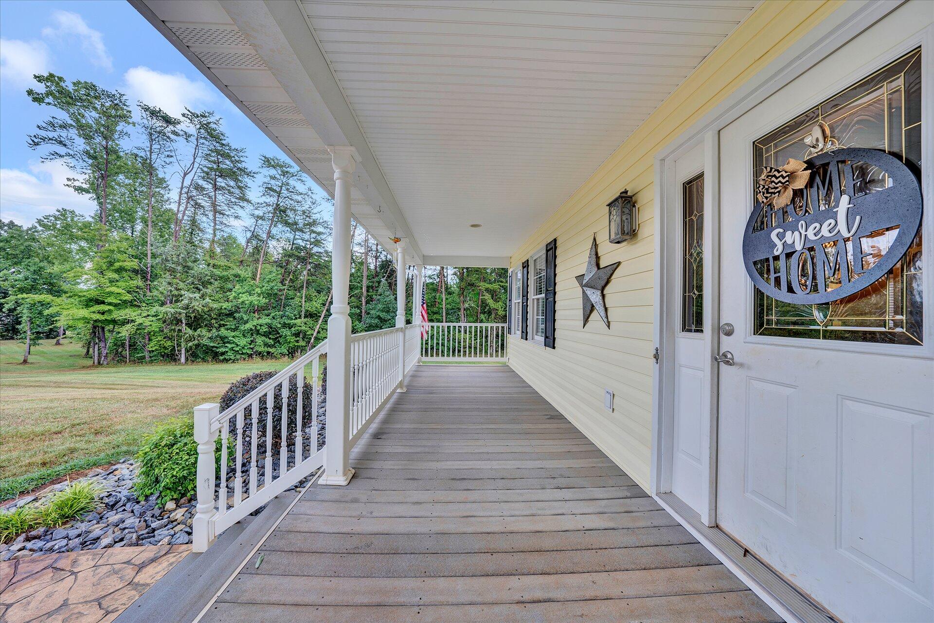 1305 Farm View Road Glade Hill, VA 24092 - Photo 6 of 43 06-DSC00085