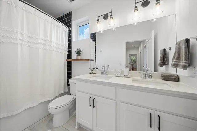 $725,000 | 5701 Tura Lane, Unit 1, Austin, TX 78721