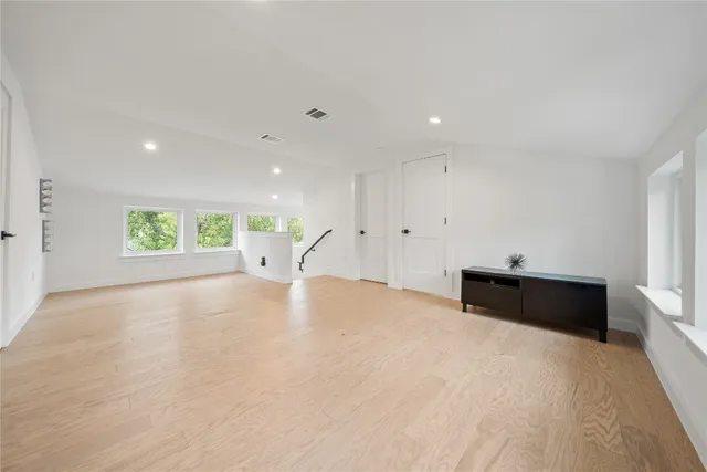 $725,000 | 5701 Tura Lane, Unit 1, Austin, TX 78721