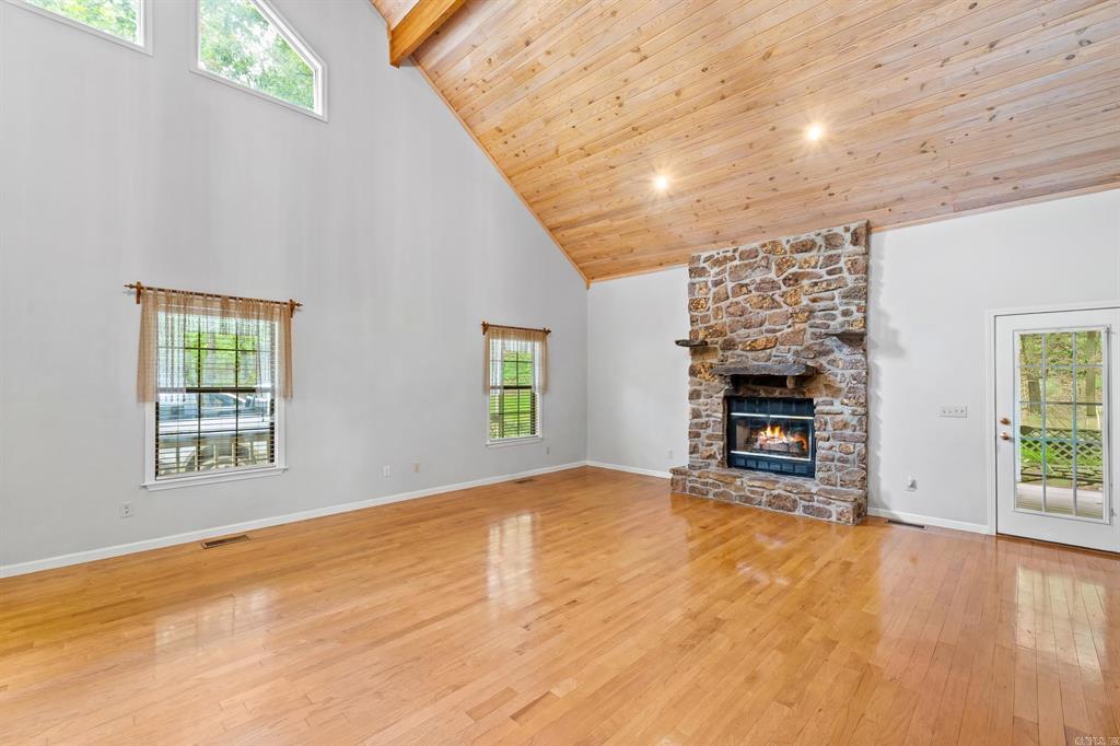 420 Shadow Lane Clinton, AR 72031 - Photo 3 of 35 Gallery Image 3