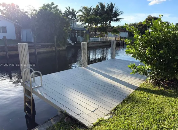 $2,950 | 4396 Southwest 25th Terrace, Unit 12, Dania Beach, FL 33312