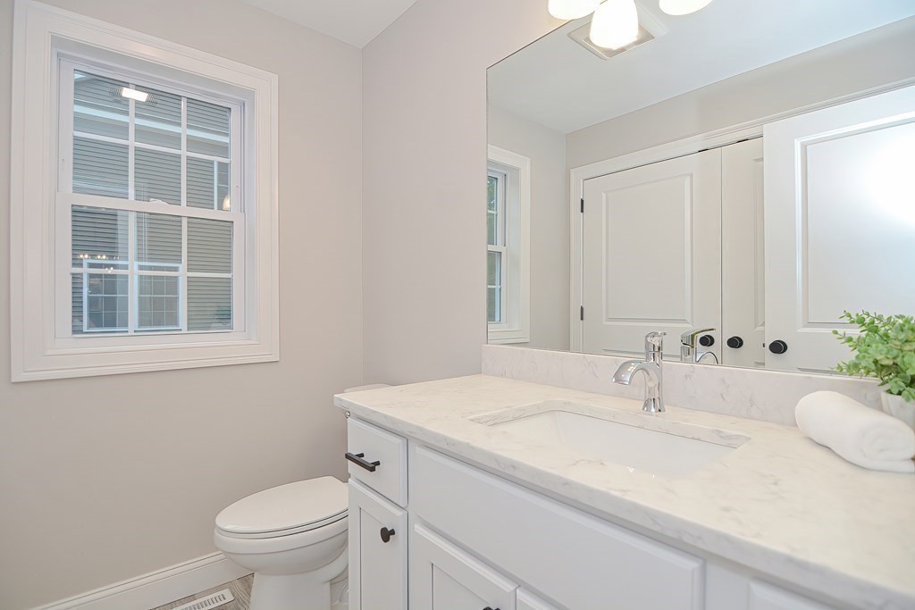 11 Old Lane Road Springfield, MA 01129 - Photo 18 of 40