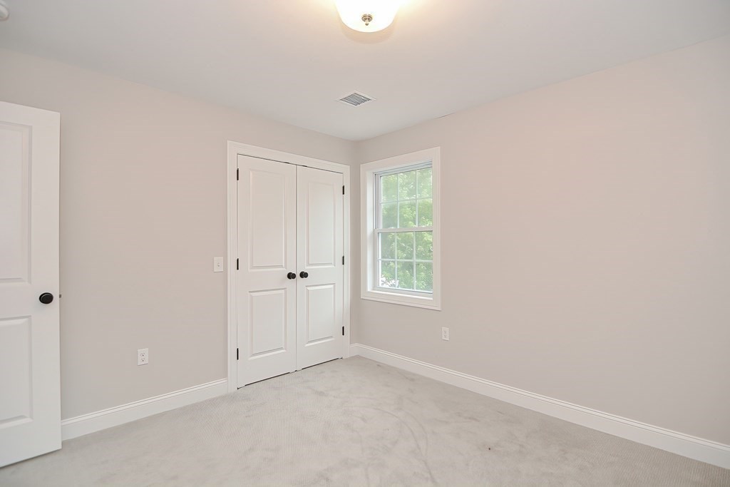 11 Old Lane Road Springfield, MA 01129 - Photo 31 of 40