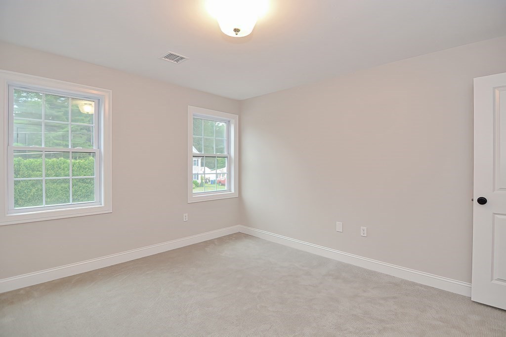 11 Old Lane Road Springfield, MA 01129 - Photo 33 of 40