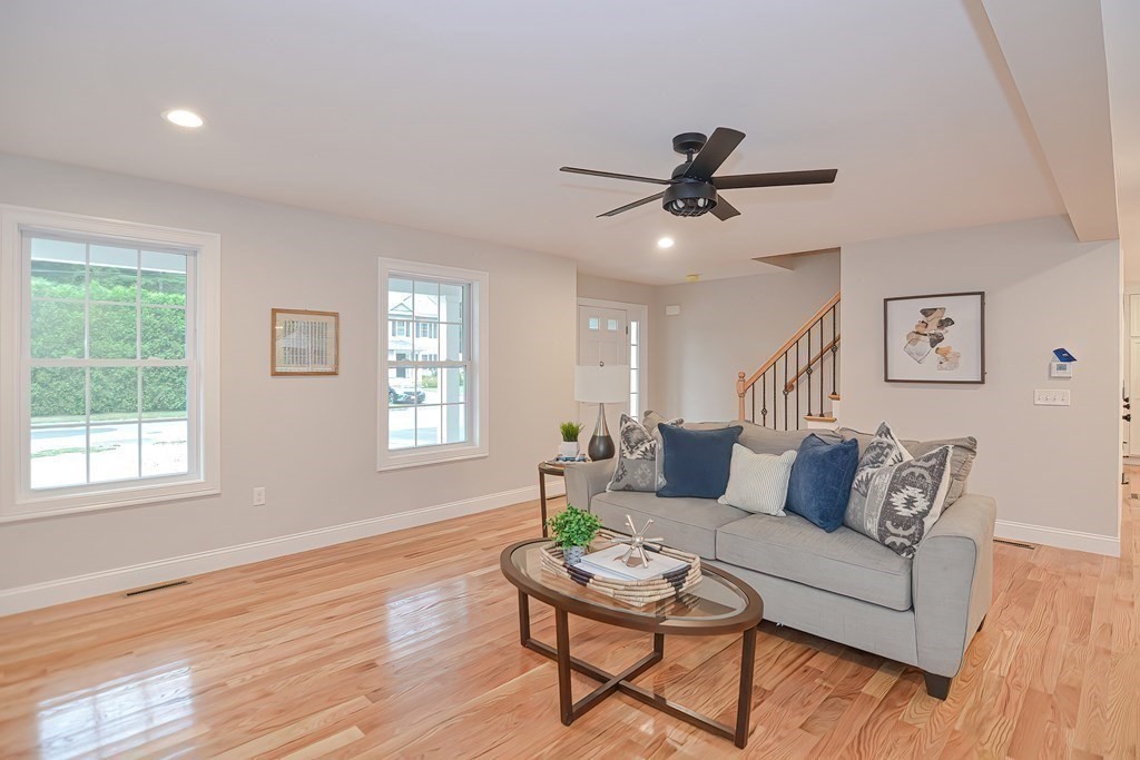11 Old Lane Road Springfield, MA 01129 - Photo 4 of 40