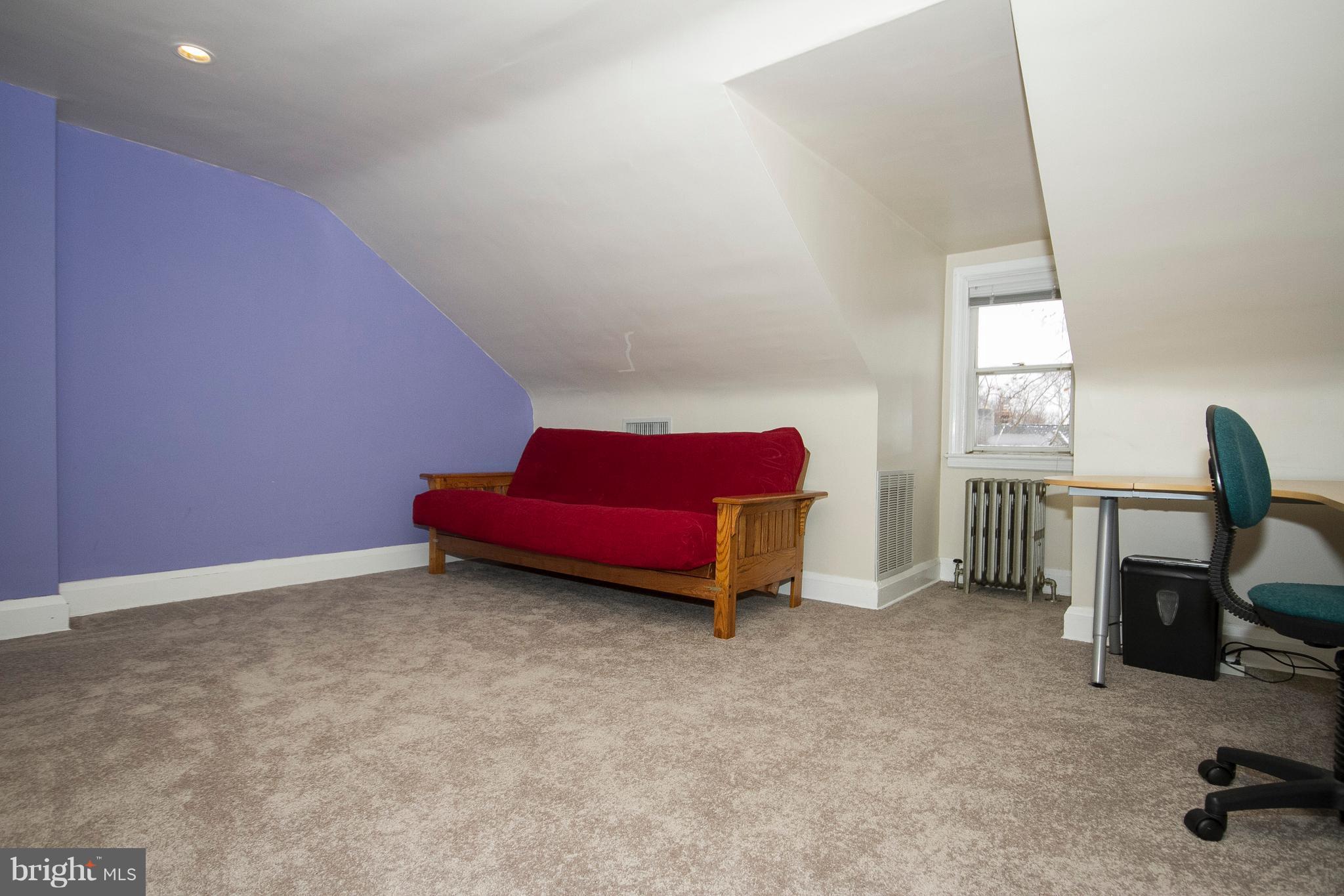 326 Murdock Road Baltimore, MD 21212 - Photo 20 of 29 a room with furniture and a window